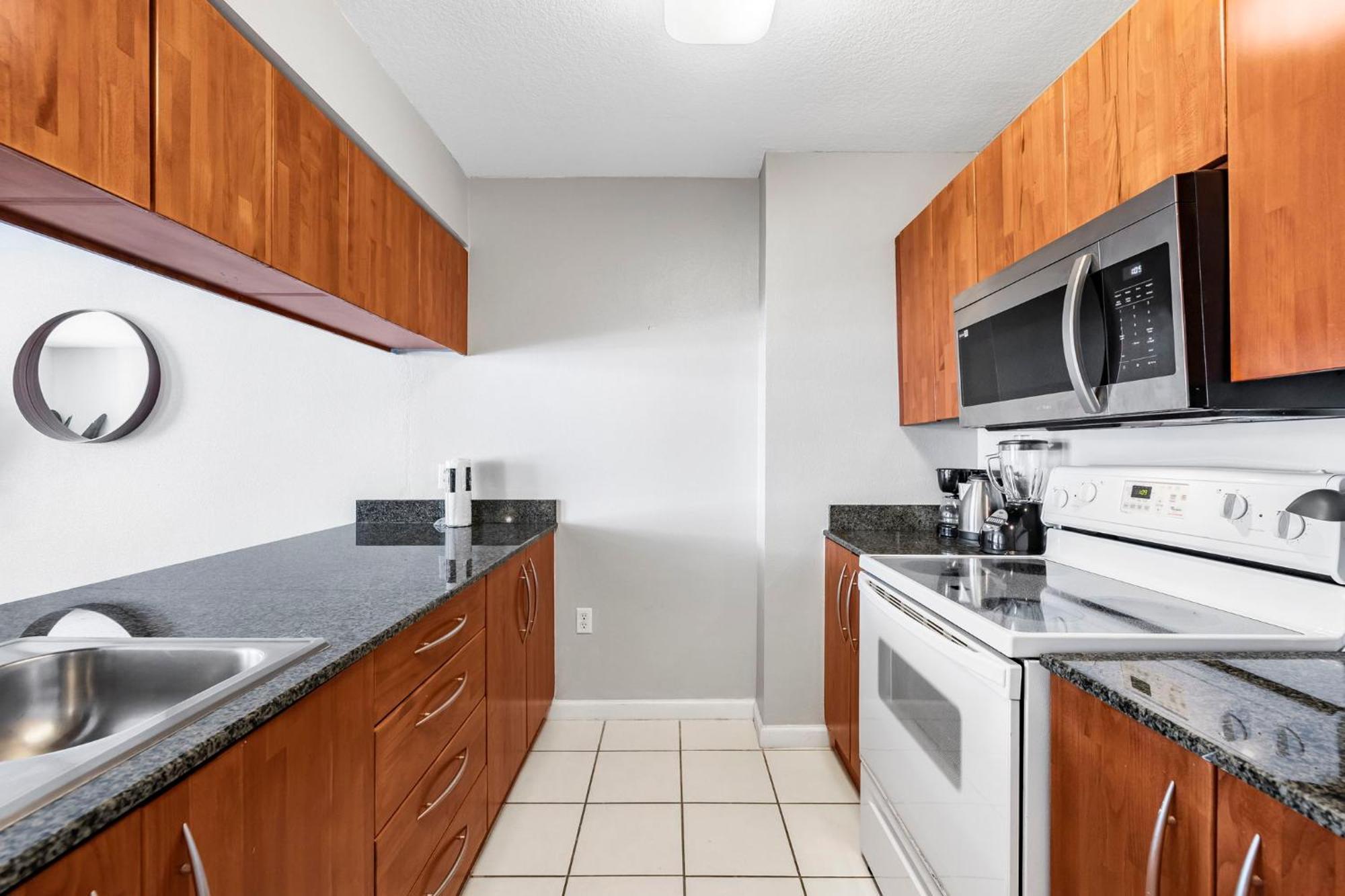 Enjoy Of Beautiful Views From Apartamento